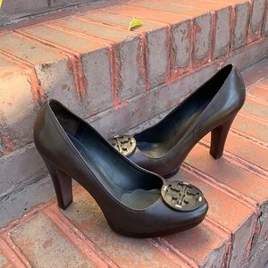 Tory Burch Betty Pump Calf Leather